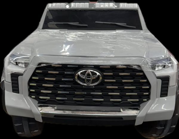 Toyota Tundra with Remote Control - Image 21