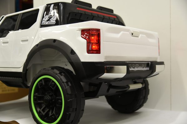 Toyota Tundra with Remote Control - Image 4