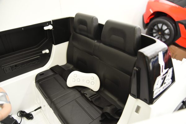 Toyota Tundra with Remote Control - Image 10