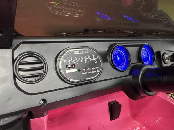 Power Wheels 4x4 Jeep Wrangler  Battery-Powered Ride-on, 12 V Car with remote - Image 8