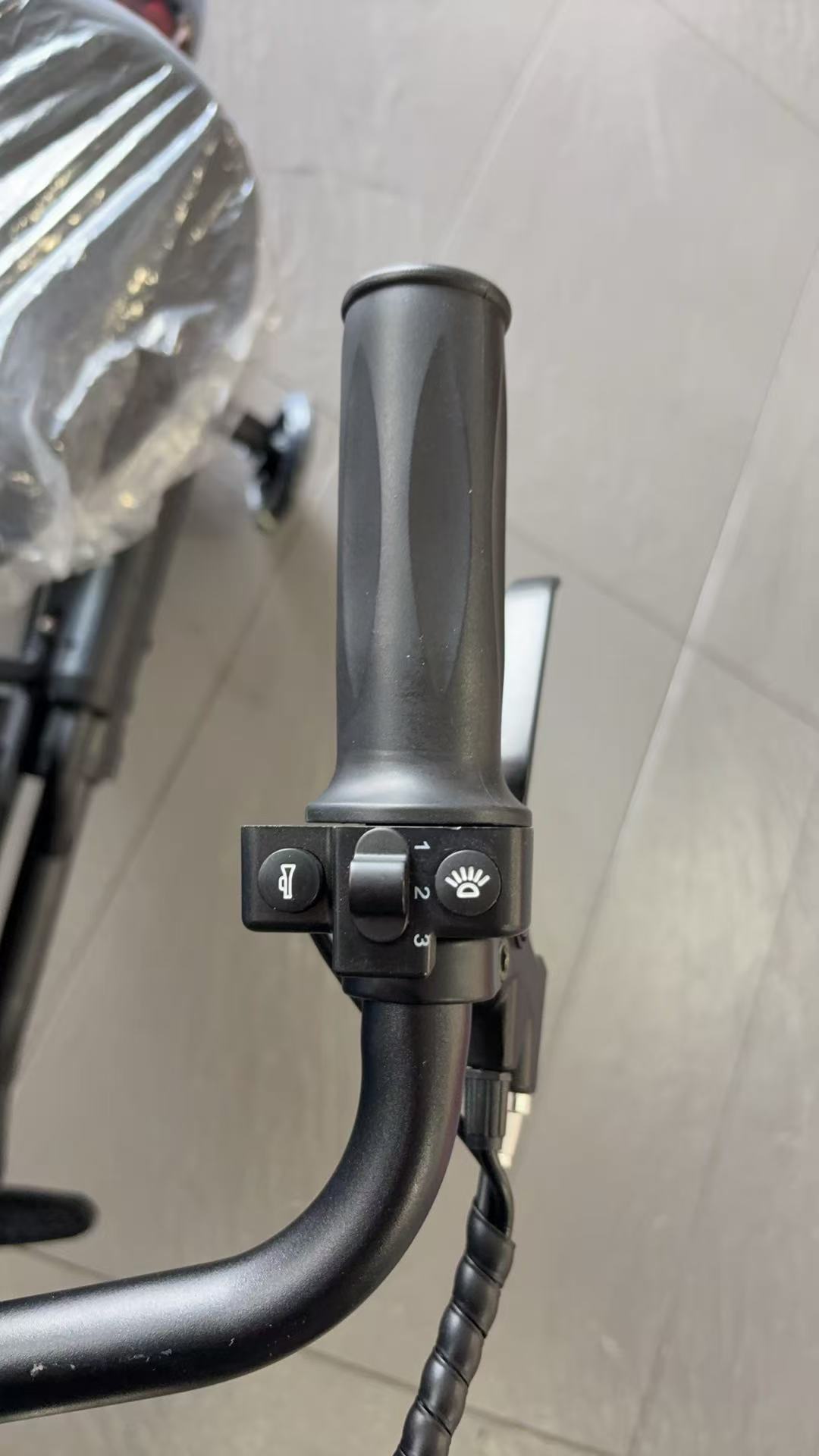 Retro Dirt kids Bike Harley – 24V lithium battery and 200W brushless Motor - Image 4