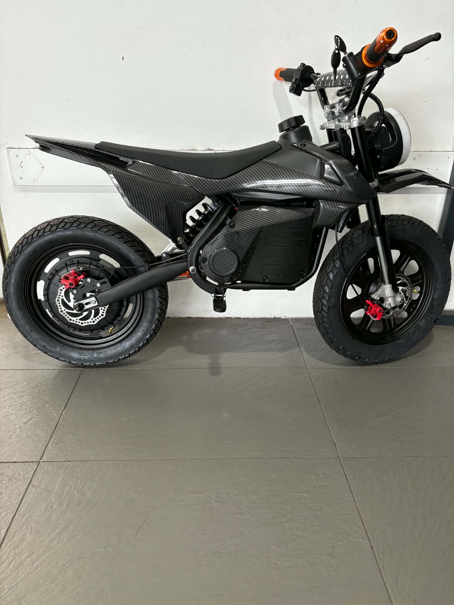 48V Electric Dirt Bike – 800W Brushless Motor- Free Chain